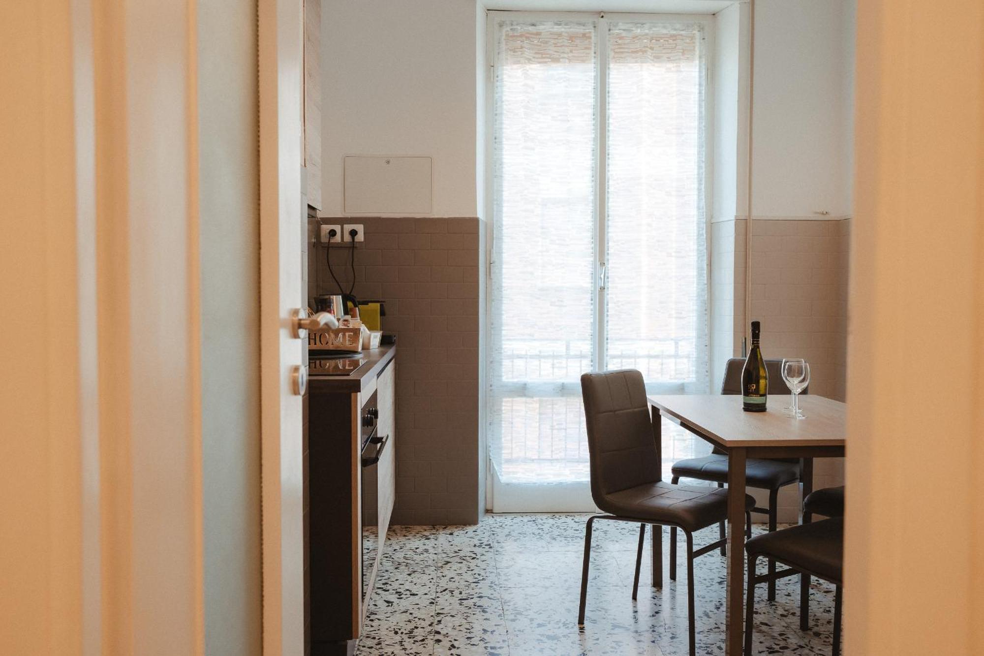 La Casetta Al Mercato チビタベッキア 部屋 写真